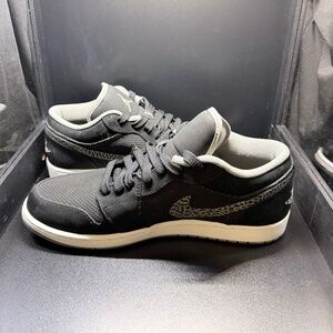 Jordan 1 Phat Low "Black Charcoal" size 13, Brand New!